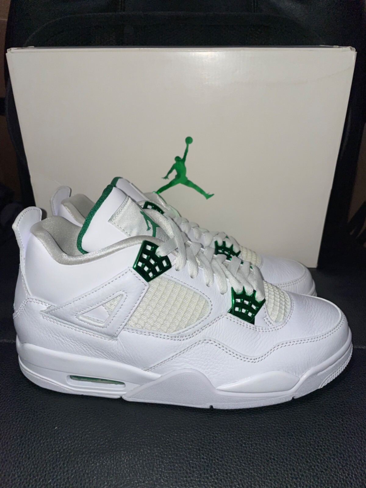 28センチAir Jordan 4 RETRO 28センチAir Jordan 4 RETRO