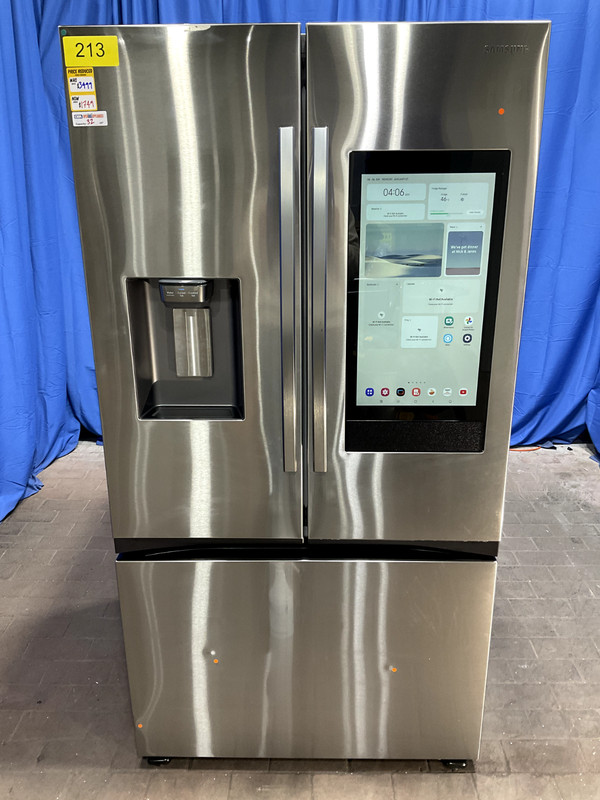 Samsung Family Hub Refrigerator RF32CG5900SR (MSRP: $3499) 213