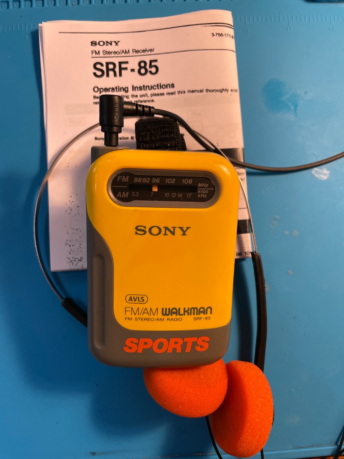 ラジオ・コンポ SONY SPORTS SRF-85 Sony Sports Walkman FM/AM Radio SRF-85 Vintage Yellow W