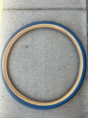 Schwinn Cruiser King Sting Blue BMX Tire 26 X 2.125 NOS