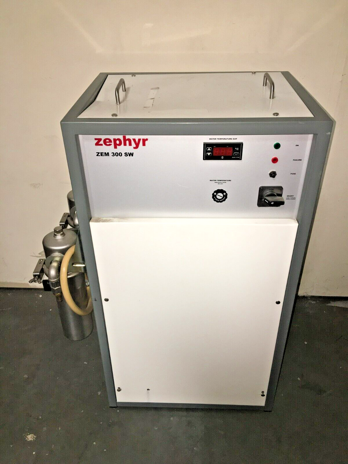Zephyr ZEM 300SW Water Chiller, R134a, 1.7 Kw, 220V, 1 PH, 50Hz, 131702