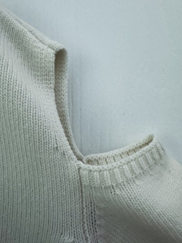 Pre-owned Givenchy $1585  Cold Shoulder Intarsia Wool Cashmere Blend Sweater White Red M