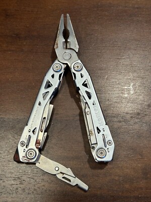 Gerber Suspension NXT - Silver VERY STIFF - NEEDS CLEANING/ADJUSTING A5046
