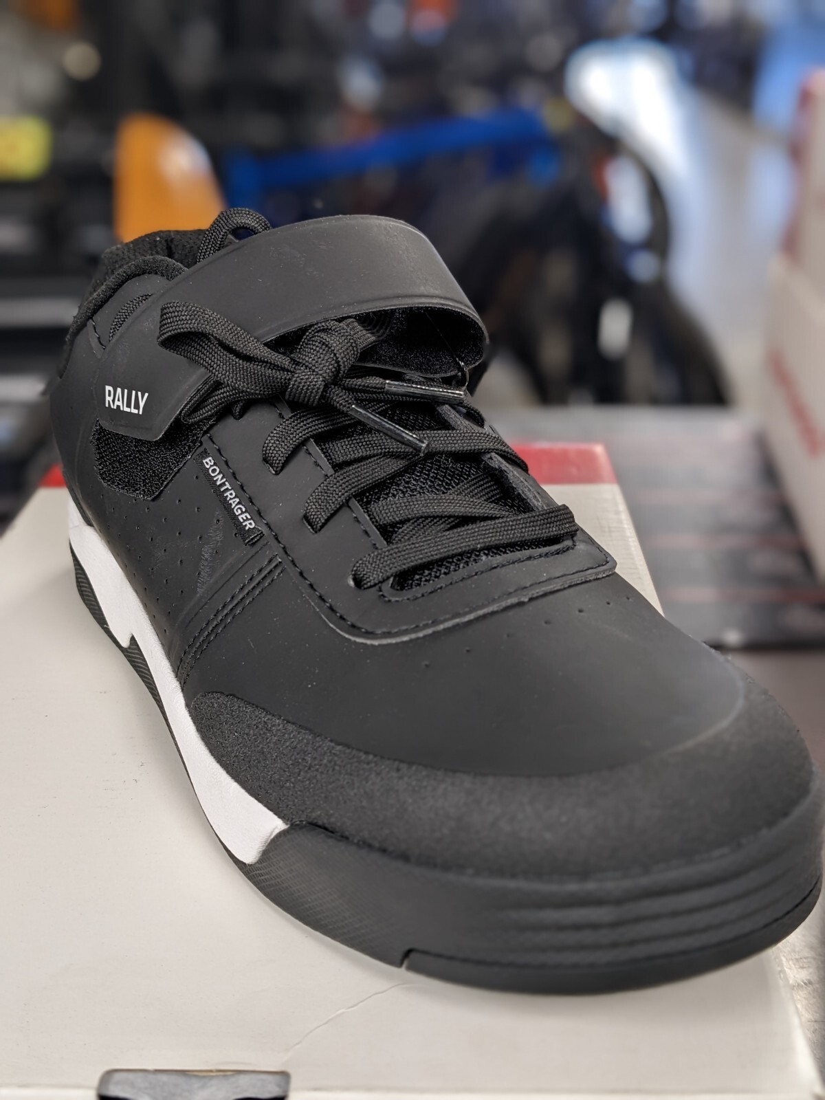 ウェア BONTRAGER Rally Mountain Shoe EU40 Bontrager Rally Mountain Shoe | Trek Race Shop