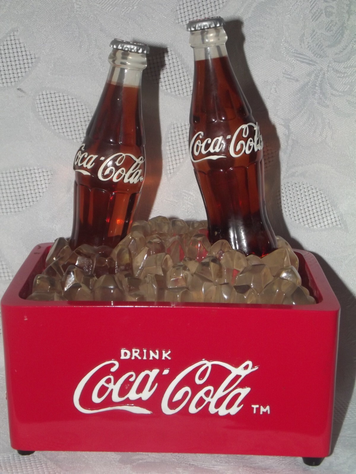 アンティーク雑貨 VESS COLA vintage ice box Vintage Drink Coca Cola Metal Cooler Icebox Action Mfg