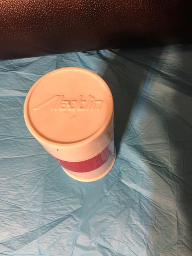 VINTAGE CAMPBELL'S SOUP THERMOS INSULATED. IT'S 7