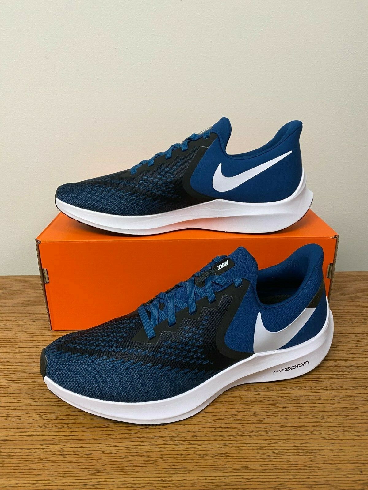 nike zoom winflo men's running shoes