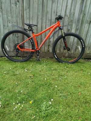 Voodoo Bizango 29er Large Frame Mountain Bike Red, 16" frame, Used a few times 