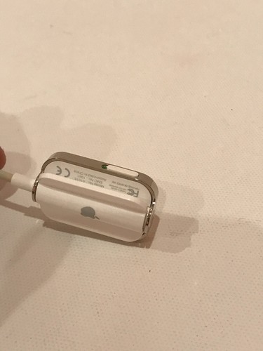 OEM Apple iPod Classic 1st & 2nd Gen Wired Remote Control Clip Model A1018