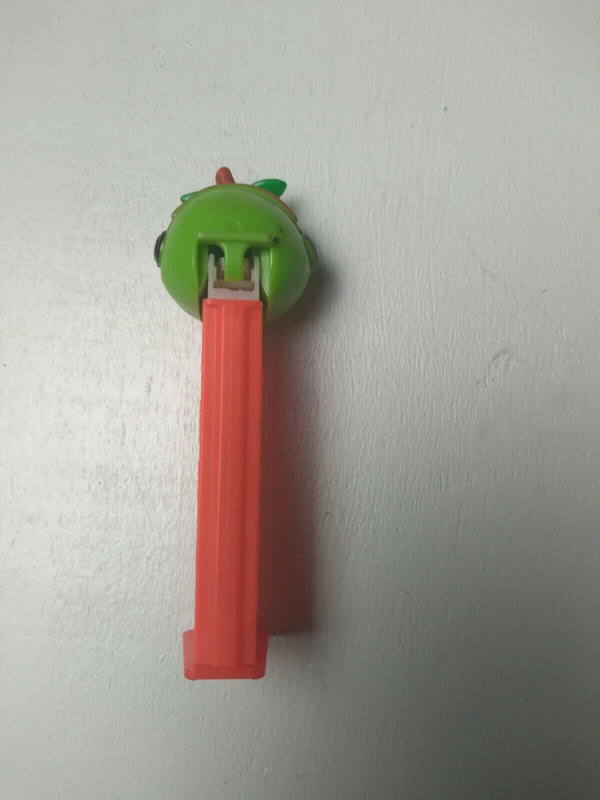 Vintage PEZ Sourz Green Apple Candy Dispenser 2001 With Feet H...