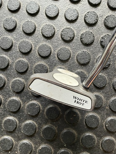 Odyssey White Hot 2 Ball Putter 32.5