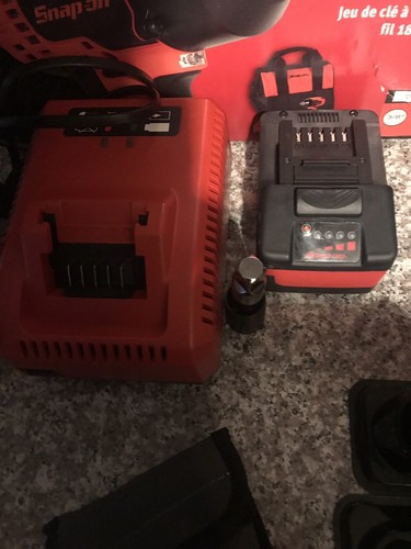 Snapon 18v Lithium Cordless Impact Wrench Kit 3/8 Include Sockets Never Used OBO