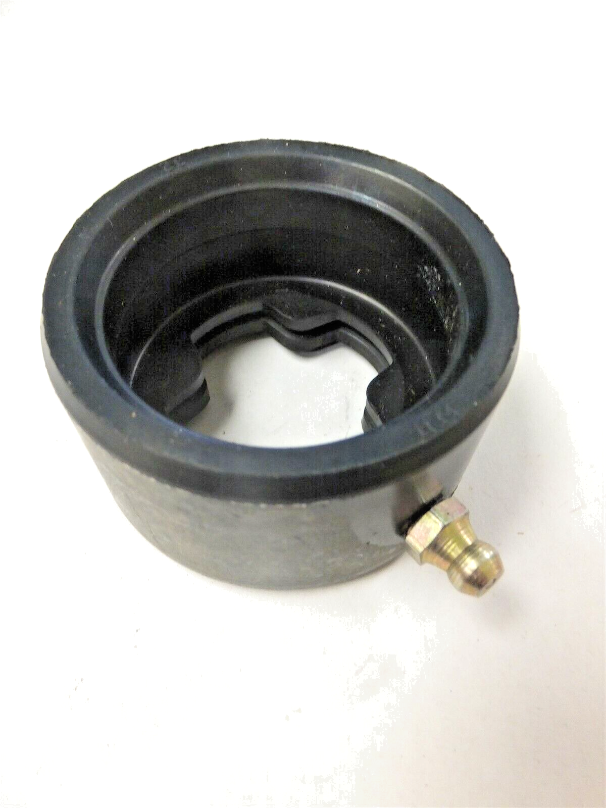 2506823C91 NEW OEM INTERNATIONAL STEER SHAFT DUST CAP SEAL