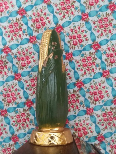 Vintage Counter 15 - G Soil Insectiside heavy cast metal Corn Trophy