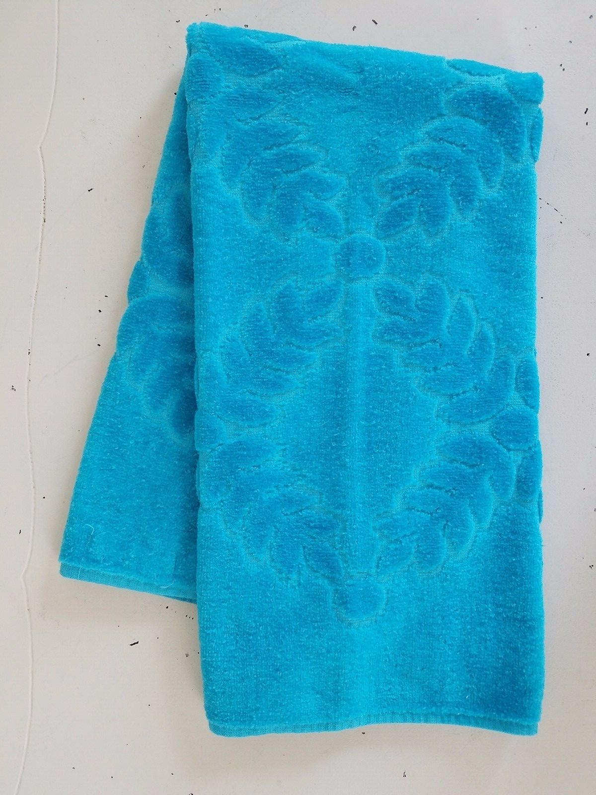Vintage CANNON Mid Century Aqua Teal BLUE Sculptured Velvet Hand Towel