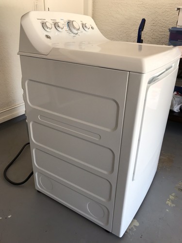 GE 7.2 cu. ft. 240 Volt White Electric Vented Dryer ( Boynton beach )
