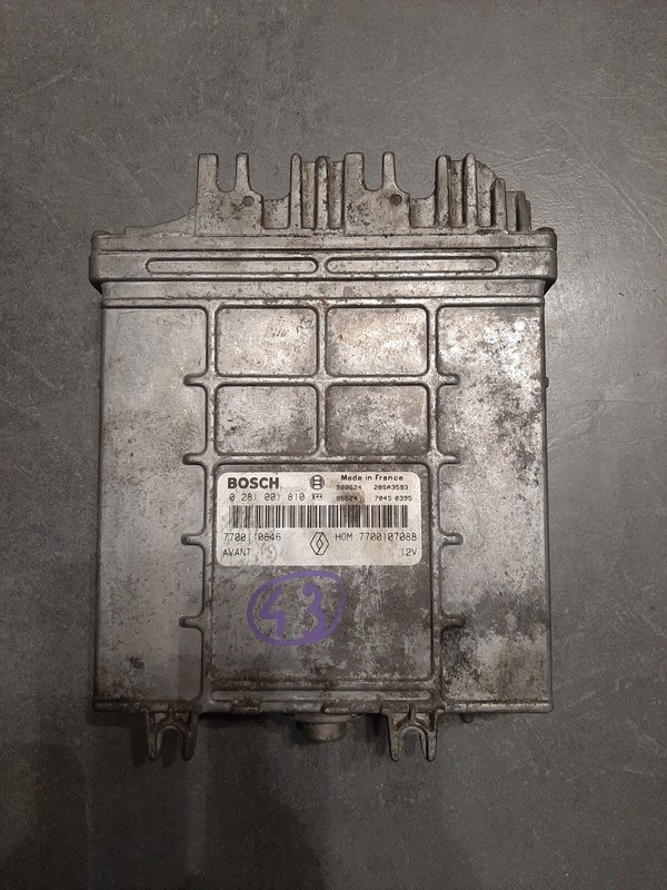 Calculateur Bosch 0281001810 (43)