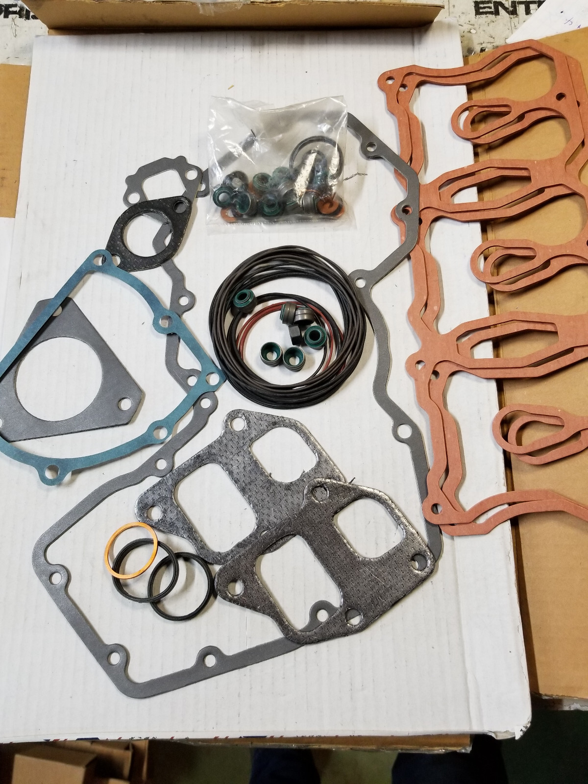 INCOMPLETE 27-879194152 MERCURY GASKET SET CUMMINS/MERCRUISER DIESEL QSD-4.2L - Picture 5 of 6