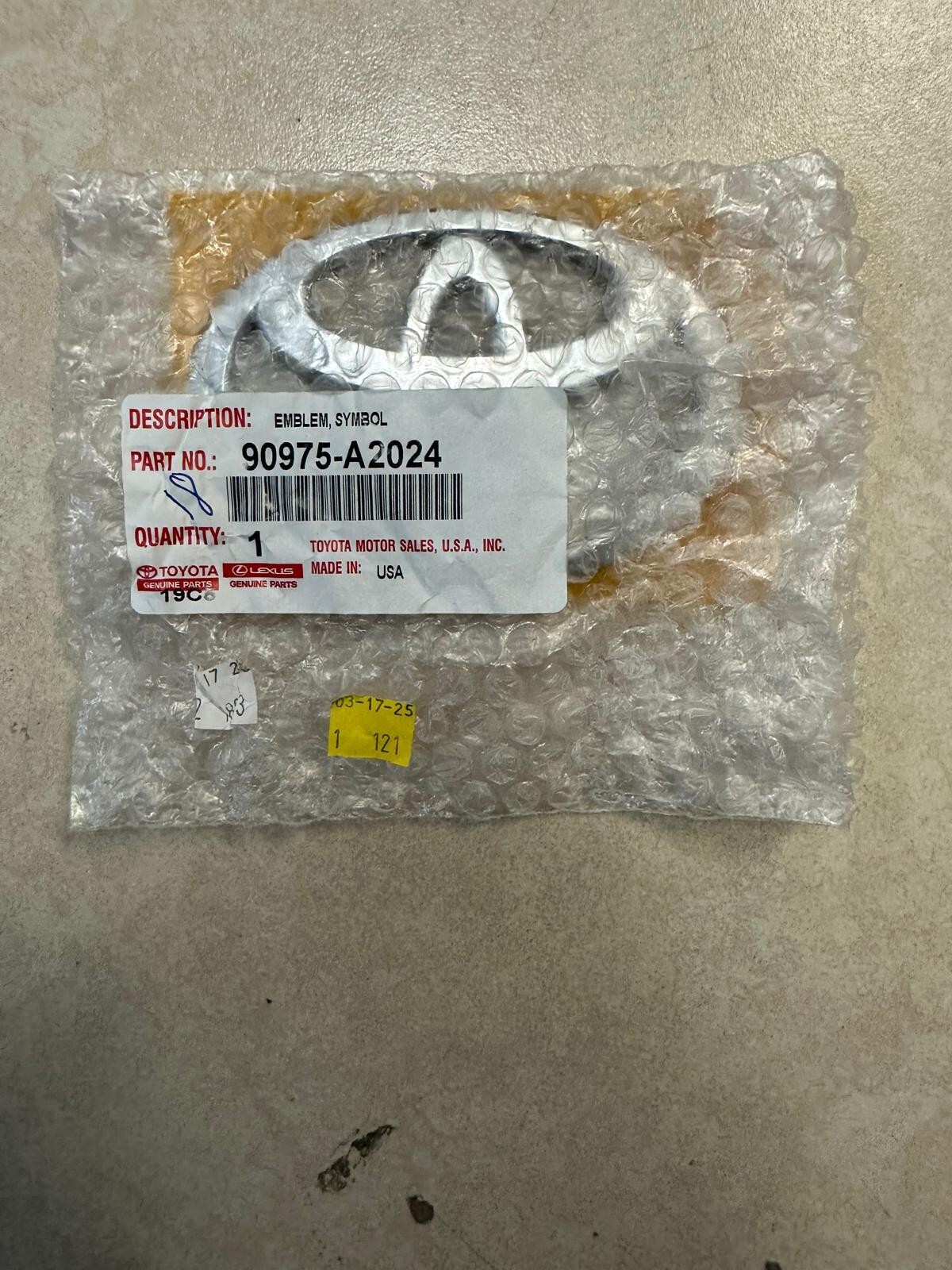 Genuine Toyota Emblem 90975-A2024 | eBay