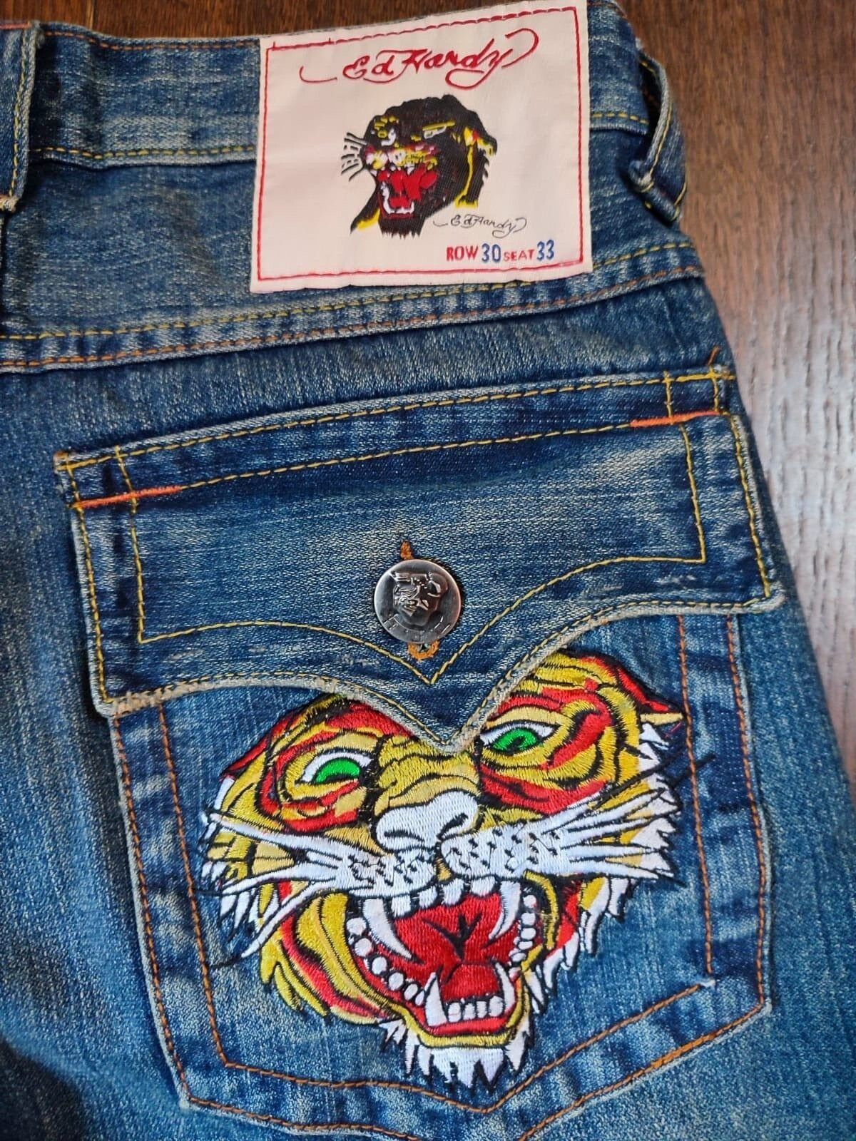 【トレンド】Ed Hardy デニム　y2k 刺繍　タイガー　虎　W32 希少 トレンド】Ed Hardy デニム y2k 刺繍 タイガー 虎 W32 希少