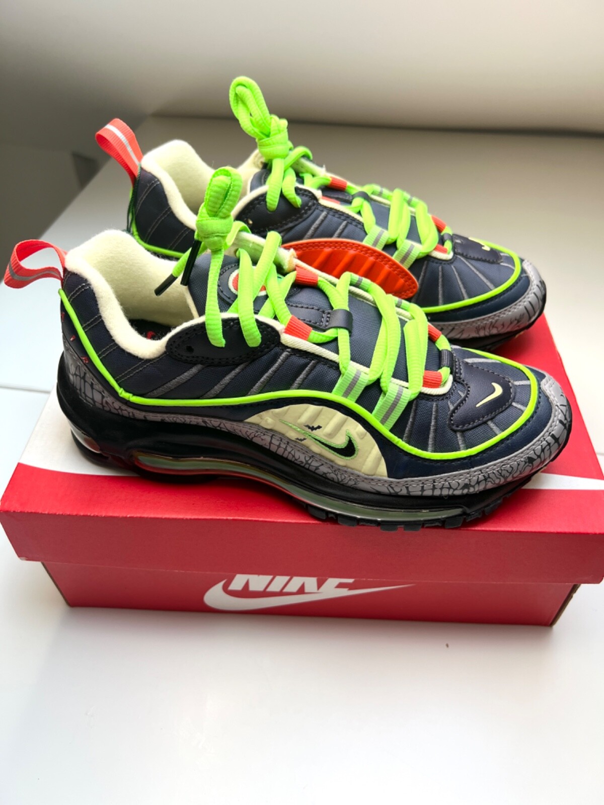 halloween nike air max 98