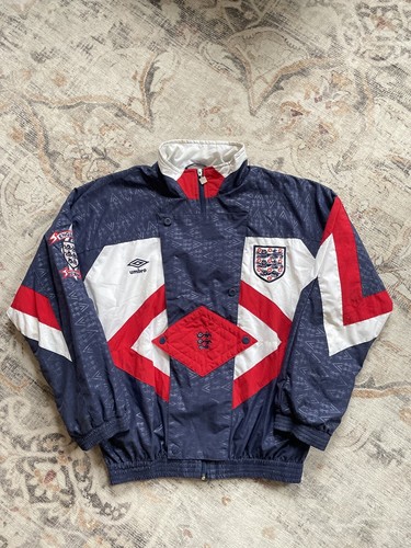 UMBRO FOOTBALL CLUB MOUSSY ジップアップジャケット MOUSSY（マウジー）の「UMBRO TRACK ジャケット（その他アウター