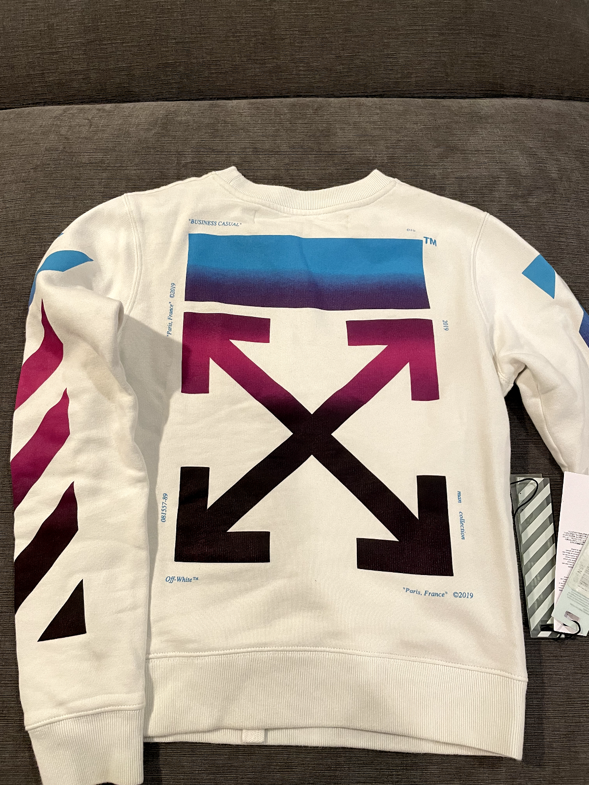 Off-White Diagonal Gradient Crewneck Sweatshirt [100 Off-White Diagonal Gradient Crewneck Sweatshirt [100