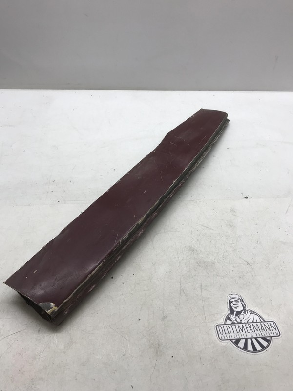 Ausschnitt Karosserie Dachkante Scheibenrahmen Vorne Mercedes W114 Coupe C114