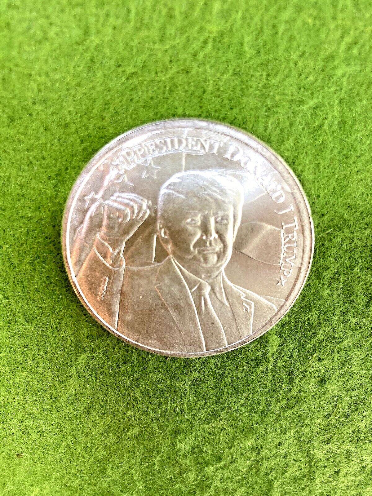 トランプ大統領　純銀　1オンスバー　キープアメリカウイルスフリー　2020 DONALD TRUMP Silver Coin 1 OZ SILVER .9999 COIN 2020