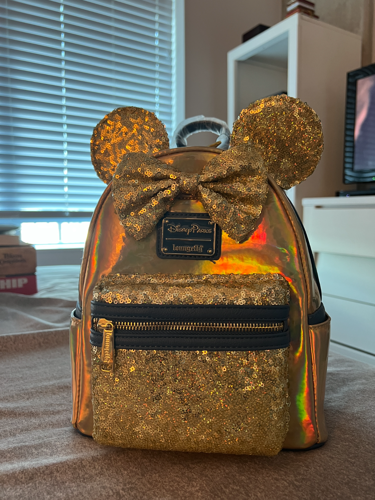 【廃盤】Disney Parks Loungefly スパンコール リュック 廃盤】Disney Parks Loungefly スパンコール リュック 【公式通販】
