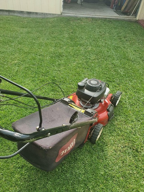 Toro Mower ( Honda engine) | Lawn Mowers | Gumtree ...