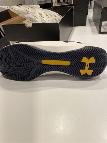 Pre-owned Under Armour Team Issue  Cal Golden Bears Ua Sc 3zero Tb 1303013-100 Size 15 In White