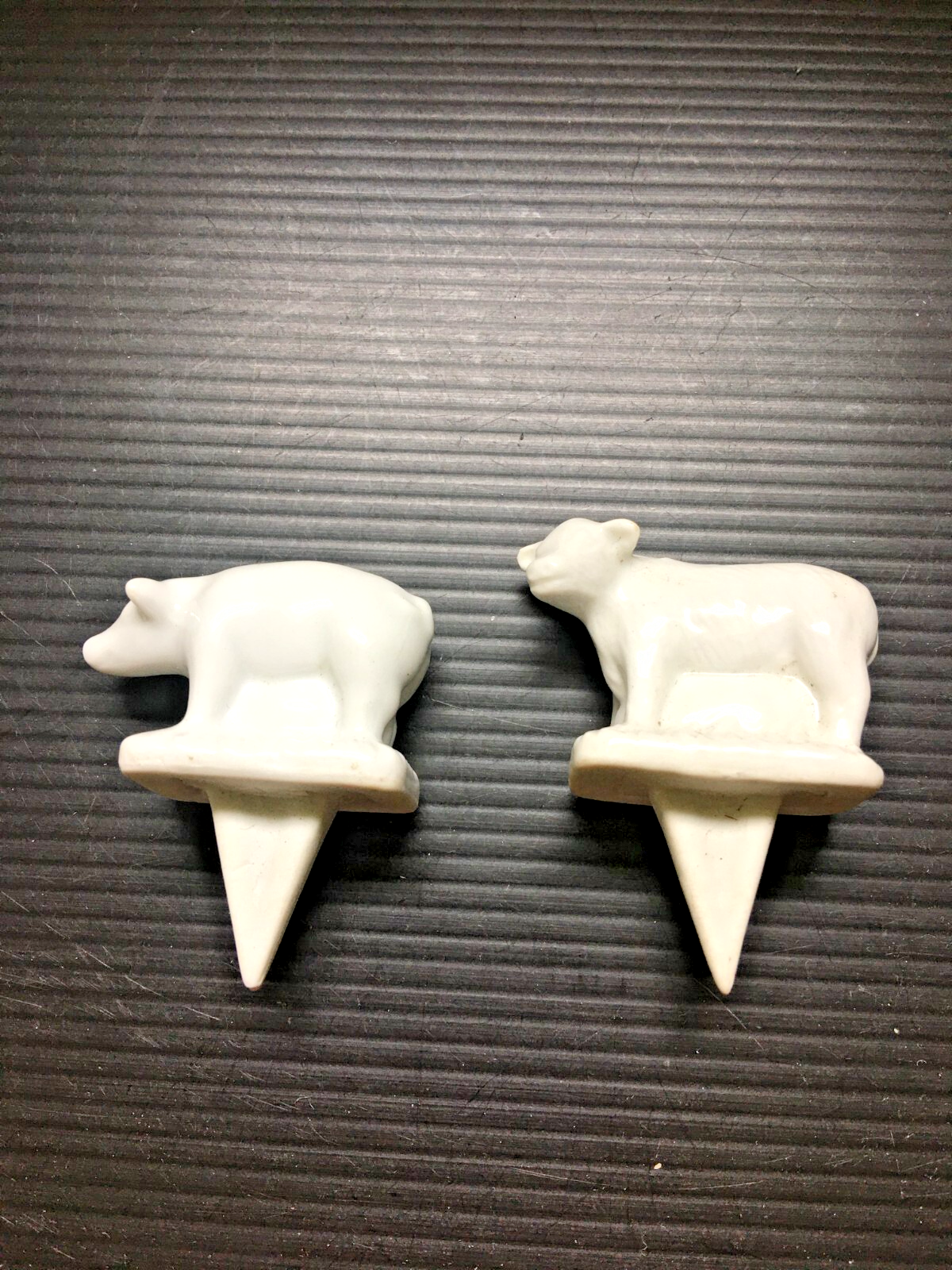 2 VTG Magenta Exclusives Porcelain Animals Pig & Ox Decoration w/ Spike 2.25"H