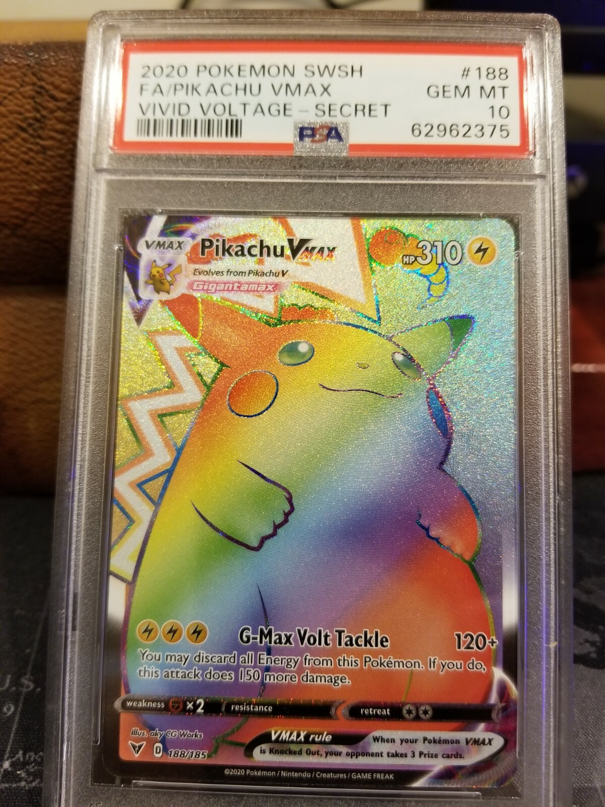 PSA 10 GEM MT Rainbow Pikachu VMAX - 188/185 Secret Rare PSA 10 GEM MT Rainbow Pikachu VMAX - 188/185 Secret Rare