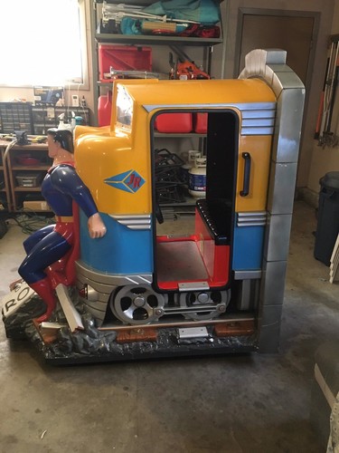 Jolly Roger Superman Kiddie Ride