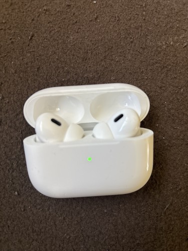 Apple AirPods Pro (2nd Generation) Gen 2 - USB - Lightening Apple AirPods Pro (2nd Generation) Gen 2 - USB - Lightening
