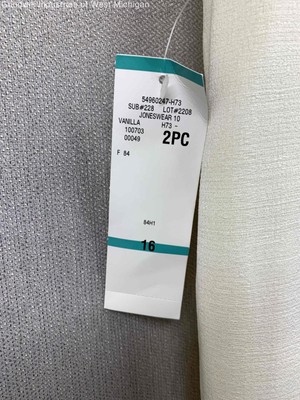 Jones Wear Ivory Suit Women's Size 16 w/ Tag