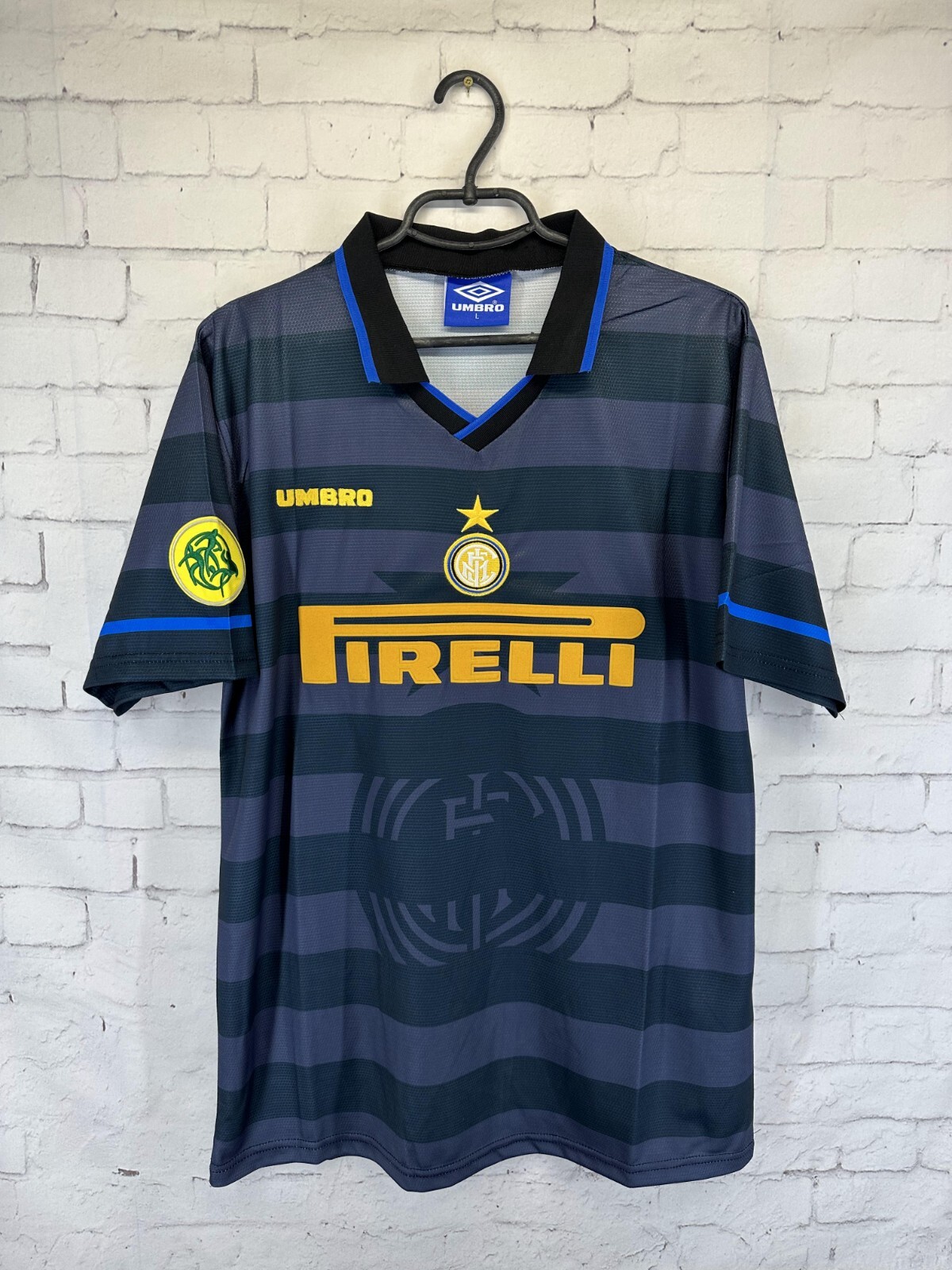 値引中【希少】INTER 2000〜2001 tシャツ Vintage Inter Milan 97-98 Home Size L Umbro Jersey Original