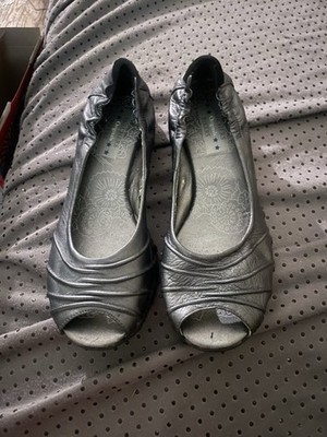 SKECHERS Originals Bikers Womens Gray Leather Slip-On Flats 8.5W