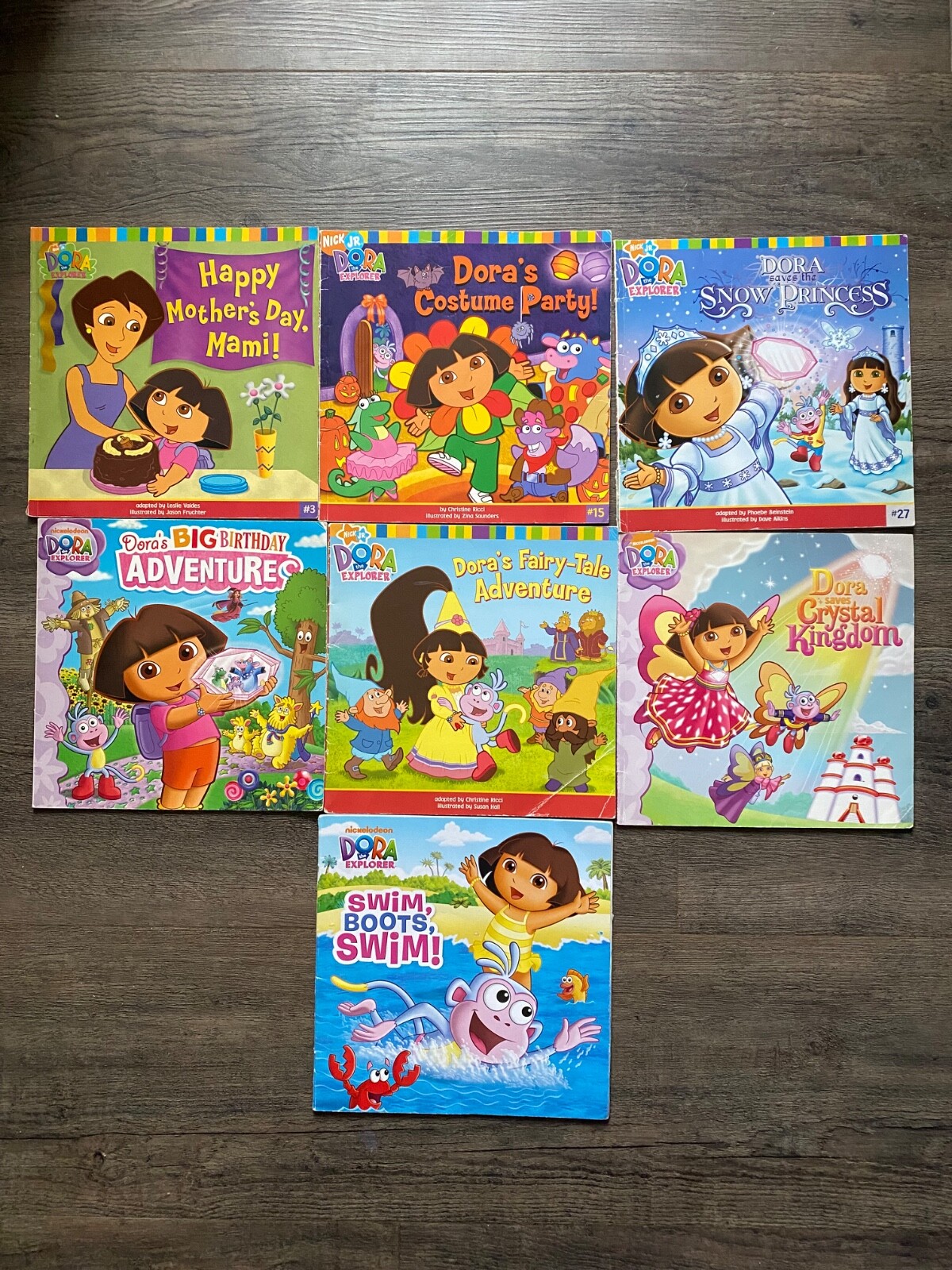 絵本・児童書 Dora Explorer,Dinosaurs,English Monster 絵本・児童書 Dora Explorer,Dinosaurs,English Monster Amazon