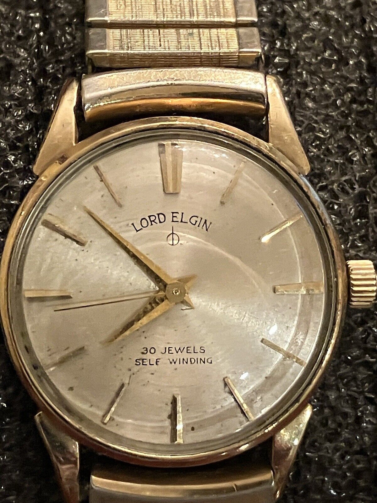 Vintage Lord Elgin 30 Jewels Self-Winding Wristwatch 10 KT Vintage Lord Elgin 30 Jewels Self-Winding Wristwatch 10 KT
