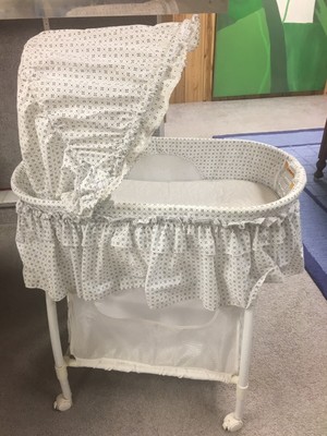 simmons elite gliding bassinet peacock