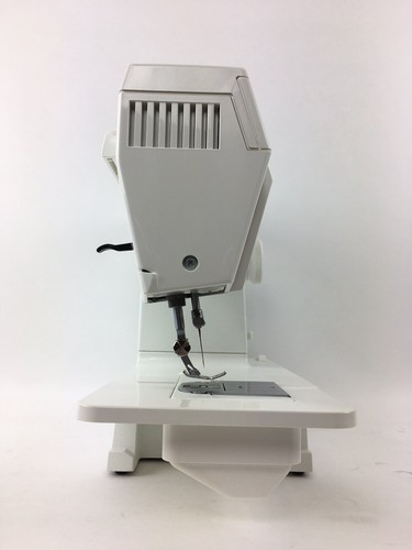 Singer Sewing Machine 30920 SHOP SPECIAL/ FULLY SERVICED