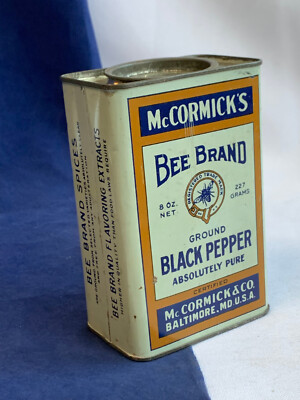 Vtg McCormick & Co BEE BRAND Ground Black Pepper Tin 8 Oz Can Gold & White