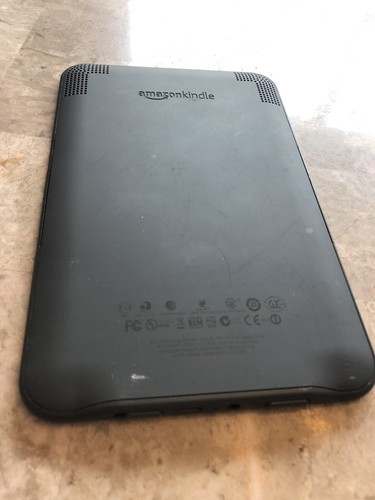 Amazon Kindle  Keyboard Black Model D00901 Works 4GB