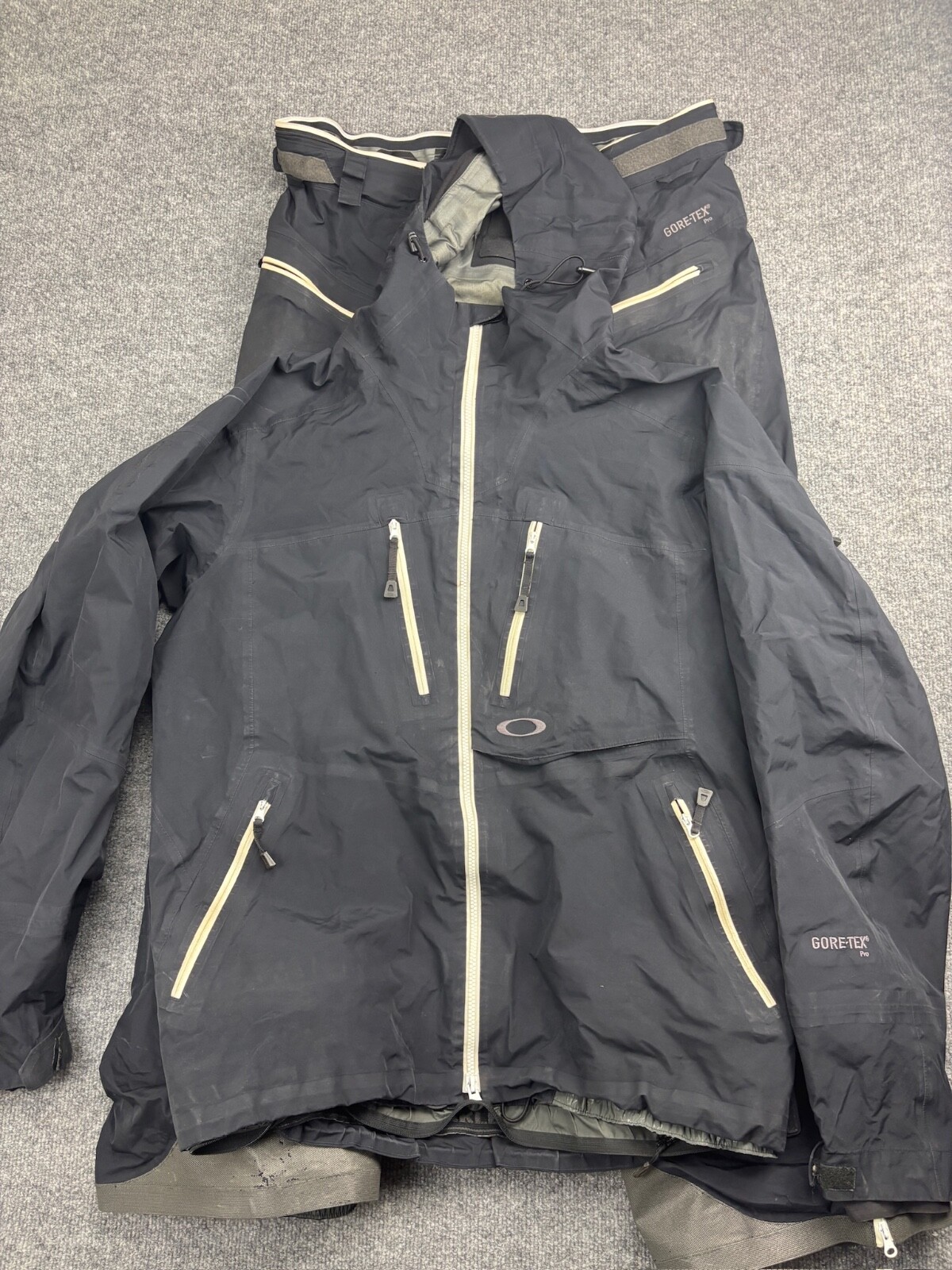 Oakley GORE-TEX PRO Shell jacket RECCO付 Oakley Men's Unbound Gore-Tex Shell Jacket, Bright Blue