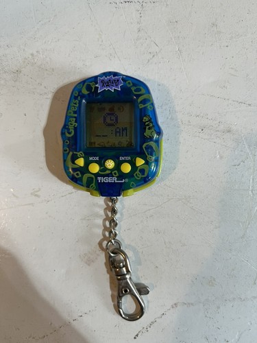 Vintage Rare 1998 Rugrats Giga Pets Plus Tiger Electronic