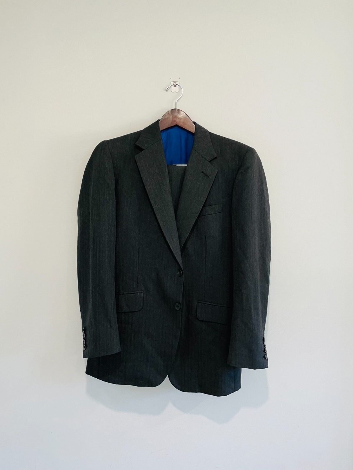 BESPOKE：THE MEN'S STYLE OF SAVILE ROW Bespoke: The Men's Style of Savile Row | James Sherwood, Guy