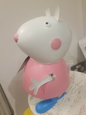Peppa Pig Metal Tin Garden Decoration Licensed metal figurine suzy sheep