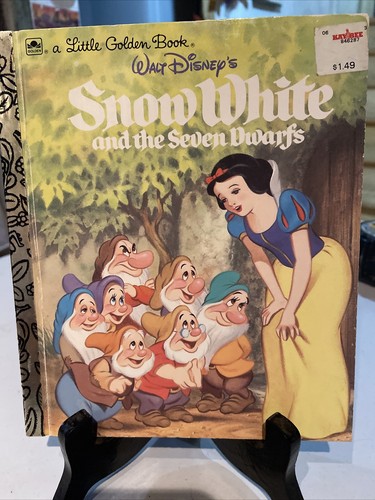 Walt Disney's Golden Book 1976 2冊セット Vintage 1976 Walt Disney Snow White & The Seven Dwarfs Large